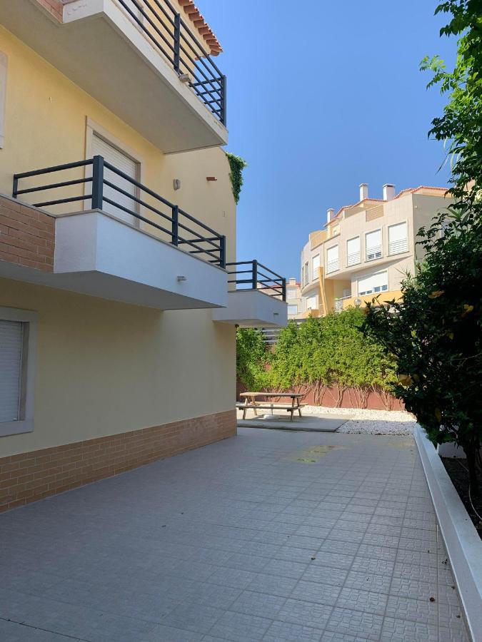 Sleep & Surf Ericeira - Portugal Villa Exterior photo